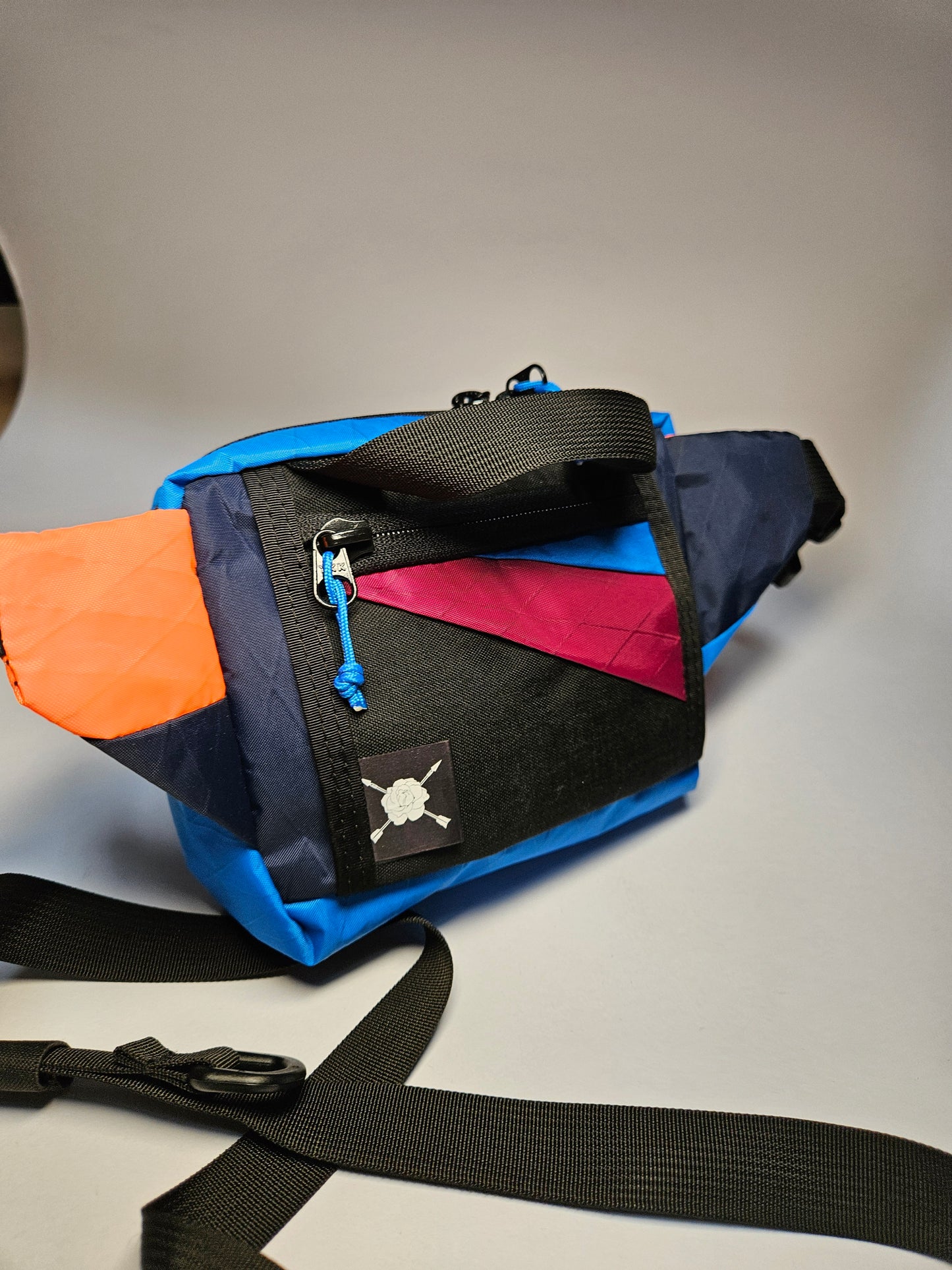 City Sling Royal Blue