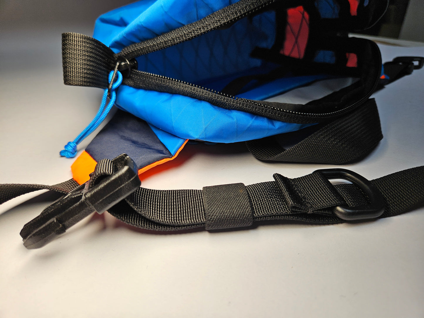 City Sling Royal Blue